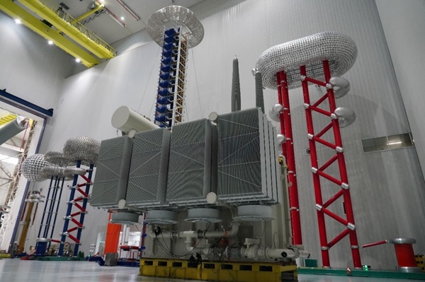 [image]Hitachi Energy successfully tests groundbreaking 765 kV transformer to enhance safety and environmental protection in electrical grids